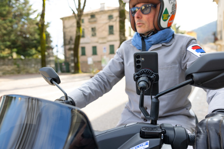 Wodoodporna ładowarka indukcyjna Quad Lock