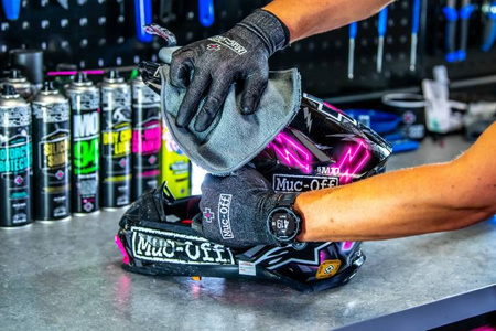 Muc-Off - Preparat do czyszczenia wizjerów i gogli - 250ml - Helmet Visor & Goggle Cleaner